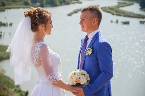 Fotógrafo de casamento Marina Mischenko (mishchenko1992). Foto de 25 de outubro 2019