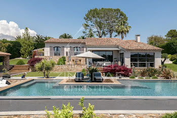 villa à Mougins (06)