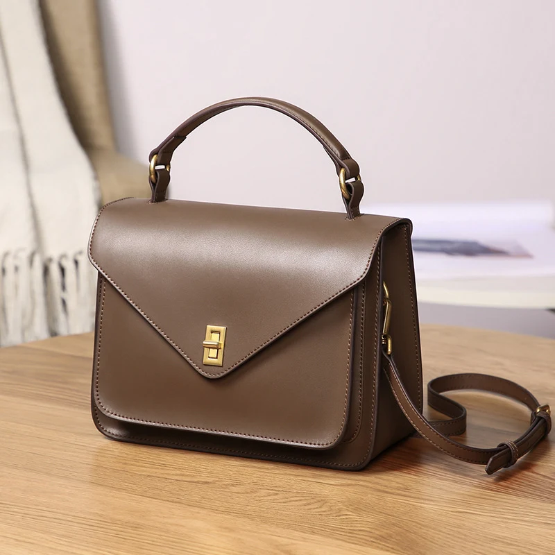 Title 11, Womens Fashion Retro Leather Handbag. A stylis...