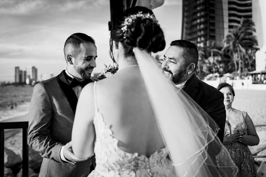 Wedding photographer Milagros Osorio (milagrososorio). Photo of 26 February 2022