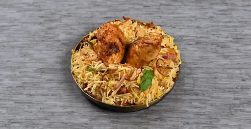 Chicken Hyderabadi Biryani With Green Chutney