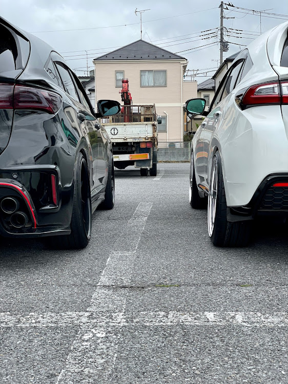 ハリアーの埼玉の聖地・ホワイト餃子・テルさんありがとうございました😊・低そうで低くない少し低い車・家系らーめん佐々喜家に関するカスタム事例の投稿画像5枚目