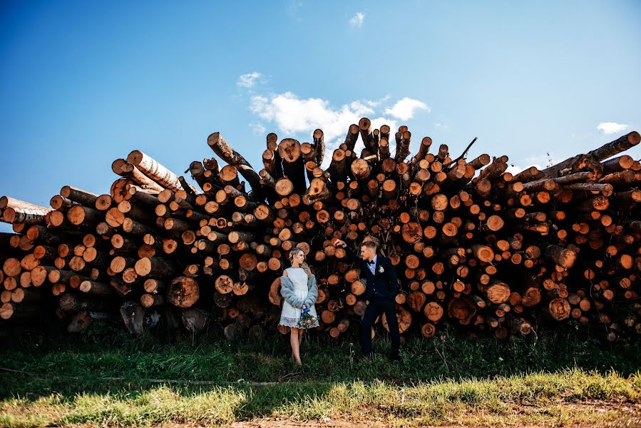 Fotógrafo de casamento Alya Konovalova (id38467160). Foto de 22 de outubro 2019