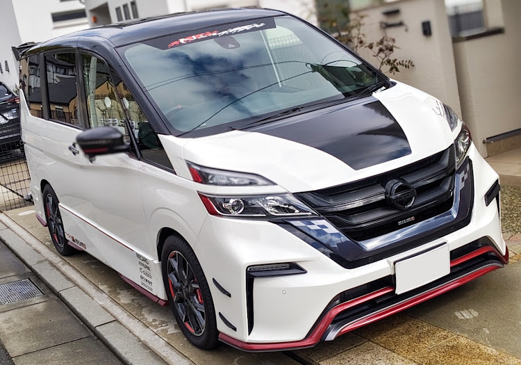 セレナの社外ホーンは何つけてる？・ハチマキに関するカスタム事例の投稿画像2枚目