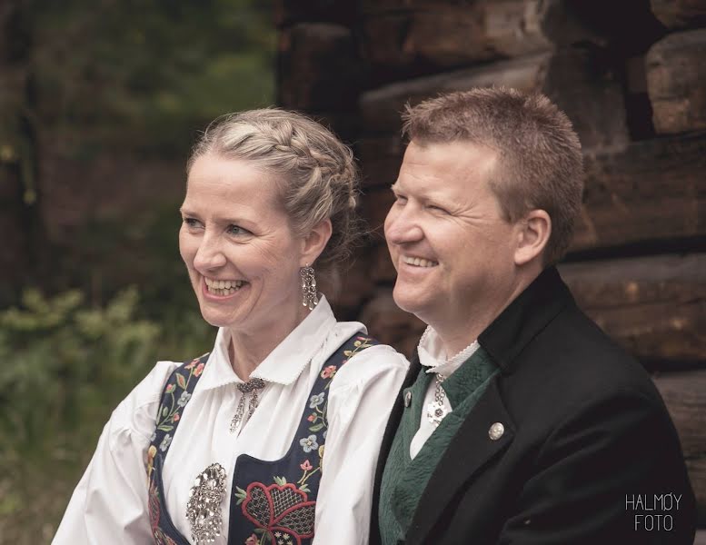 Wedding photographer Trine Lise Halmøy (halmoyfoto). Photo of 14 May 2019