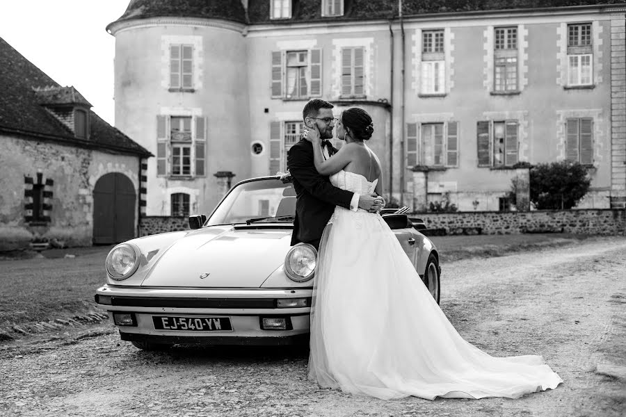 Wedding photographer Bertrand Roguet (piranga). Photo of 16 February 2023