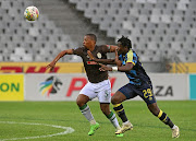 Thembela Sikhakhane of AmaZulu and Joaquim Paciencia of
Cape Town City.