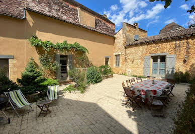 House with pool and terrace 4