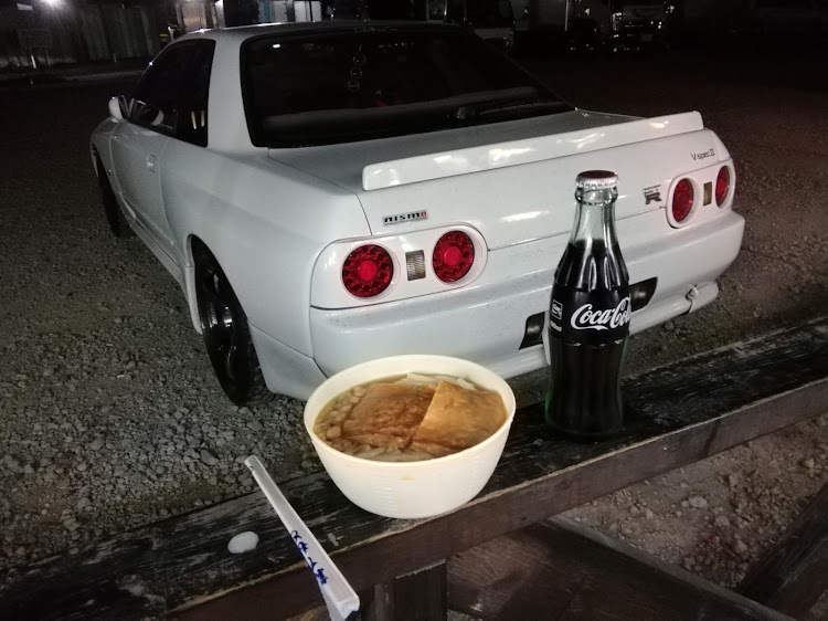 スカイライン GT-Rのドライブ・レトロ自販機・瓶コーラに関するカスタム事例の投稿画像1枚目