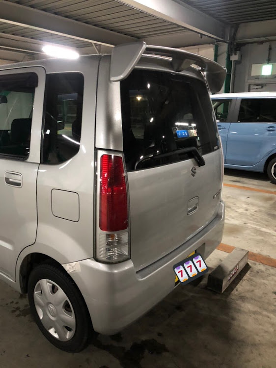 ワゴンRの足車購入・スズキスポーツバンパー・モモステに関するカスタム事例の投稿画像2枚目