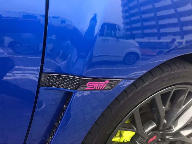 WRX STIの令和初いじり・WRX STI・エンブレムに関するカスタム事例の投稿画像1枚目