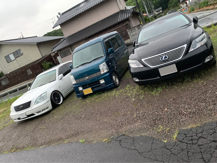 セルシオのセルシオ30後期・LS600hl・エブリイバン・今日から7月に関するカスタム事例の投稿画像1枚目
