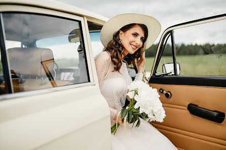 Bröllopsfotograf Aleksey Boroukhin (xfoto12). Foto av 6 april 2022