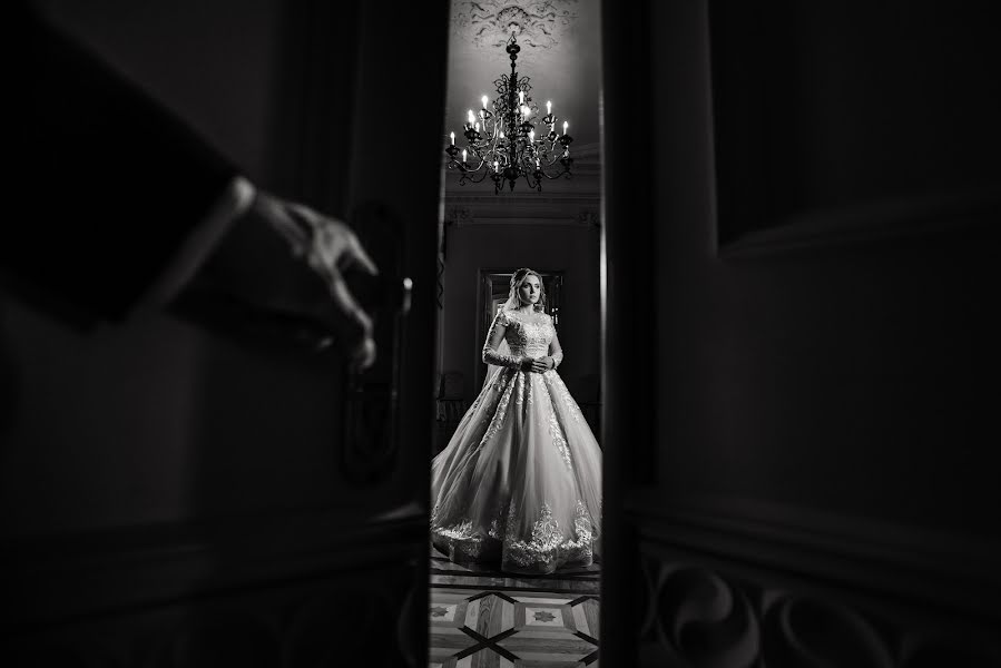 Fotografo di matrimoni Roman Kostyuchenko (ramonik). Foto del 7 novembre 2020