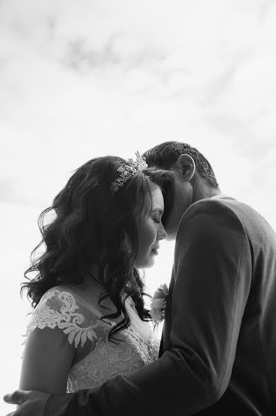 Wedding photographer Artem Smoldarev (artsmoldarew). Photo of 15 March 2019