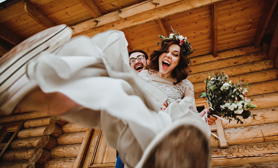 Fotógrafo de casamento Oksana Solopova (oxisolopova). Foto de 17 de março 2017