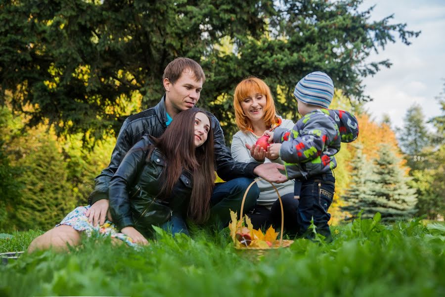 Fotograf ślubny Oksana Deynega (deinegastudio). Zdjęcie z 2 października 2015