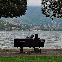 La panchina ... Lago di Como  di 