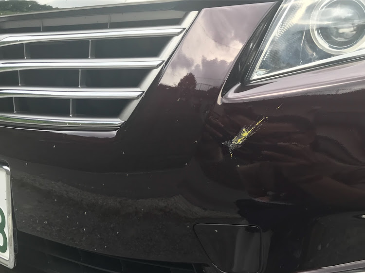 ヴァンガードの洗車・虫攻撃・虫とコラボの季節くる～に関するカスタム事例の投稿画像1枚目