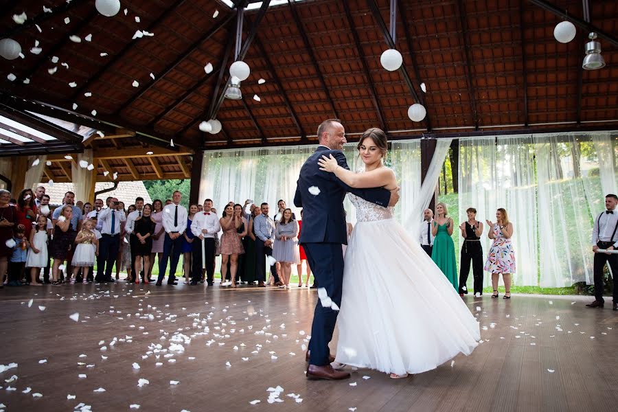 Wedding photographer Maciej Kwasiżur (notofotostudio). Photo of 17 February 2020