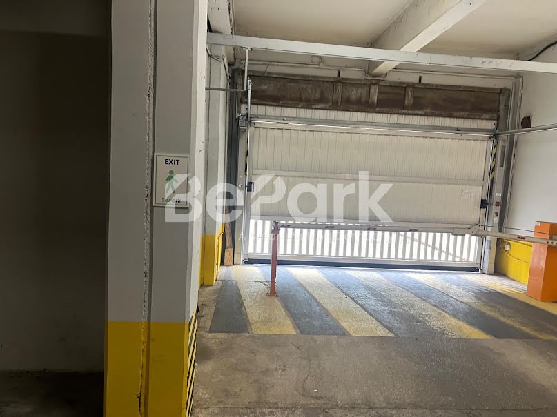 Location  parking  12 m² à Marseille 2ème (13002), 110 €