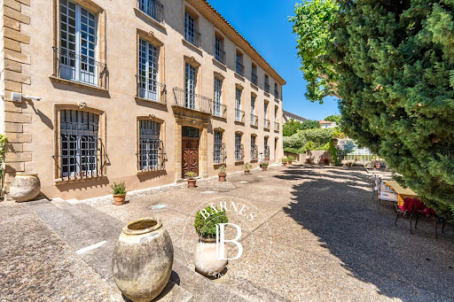 Property with pool 5