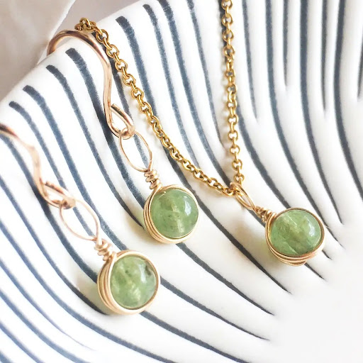 Title 5, Fashion Simple Water Grass Stone Necklace Ornam...