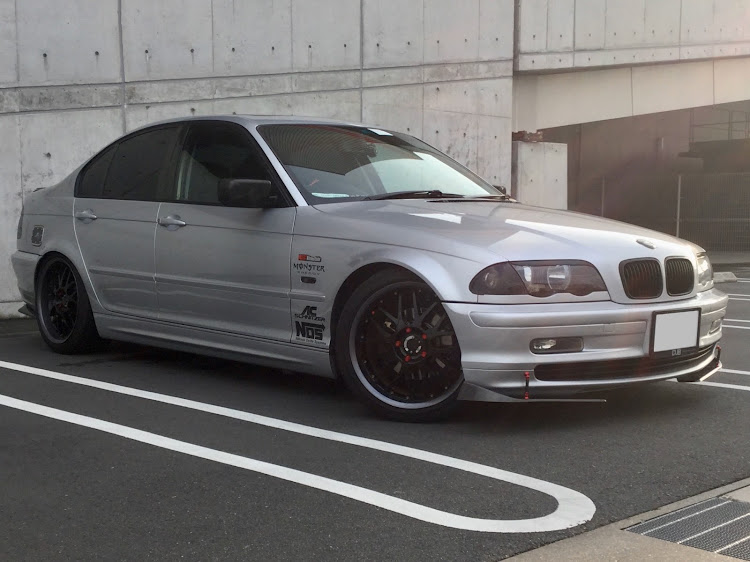 3シリーズ セダンのＢＭＷ・3シリーズ セダン・E46・ドライブに関するカスタム事例の投稿画像1枚目