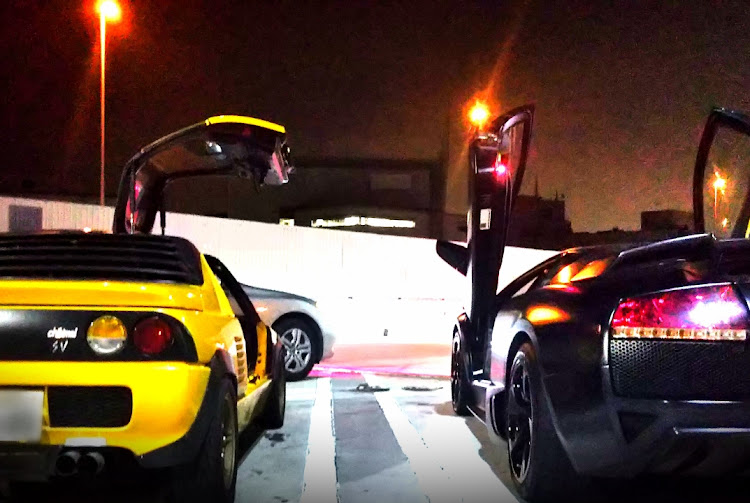 AZ-1のランボルギーニ・辰巳第一PA・シザードア・ガルウイングコラボ・ムルシエラゴに関するカスタム事例の投稿画像2枚目