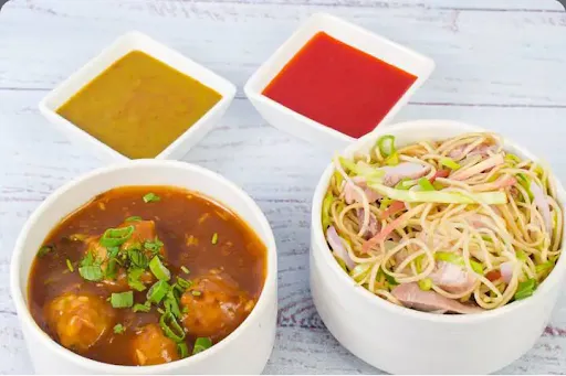 Veg Manchurian Gravy With Veg Chowmein Combo