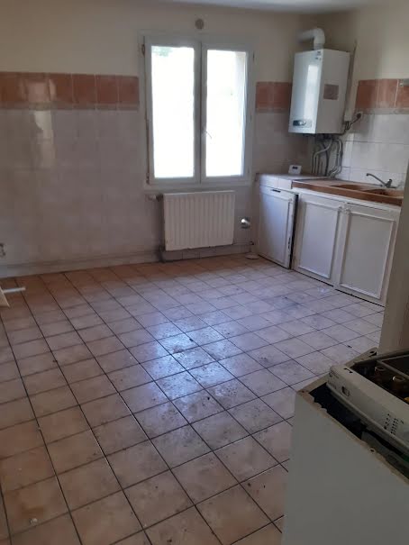 Vente immeuble 15 pièces 450 m² à Saint-Etienne (42000), 199 000 €