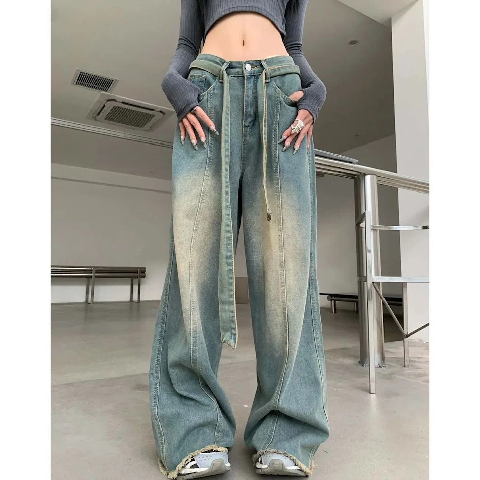 Calças Jeans American Vintage para Mulher Primavera Conforto e estilo para a primavera, modelagens que valorizam, tecidos de alta qualidade, looks casuais e sofisticados.