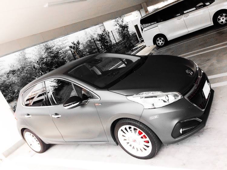 208のOZレーシングに関するカスタム事例の投稿画像1枚目