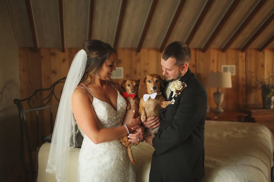 Fotógrafo de bodas Cara Carisch (cheekymonkey). Foto del 8 de septiembre 2019