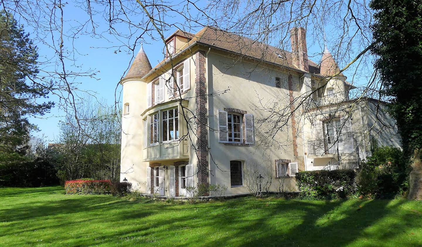 House Poigny-la-Forêt