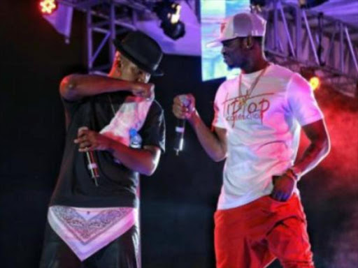 American R&B and pop star Ne-Yo performing with Diamond Platnumz at the Jembeka Festival 2016 in Mwanza, Tanzania. Photo/COURTESY