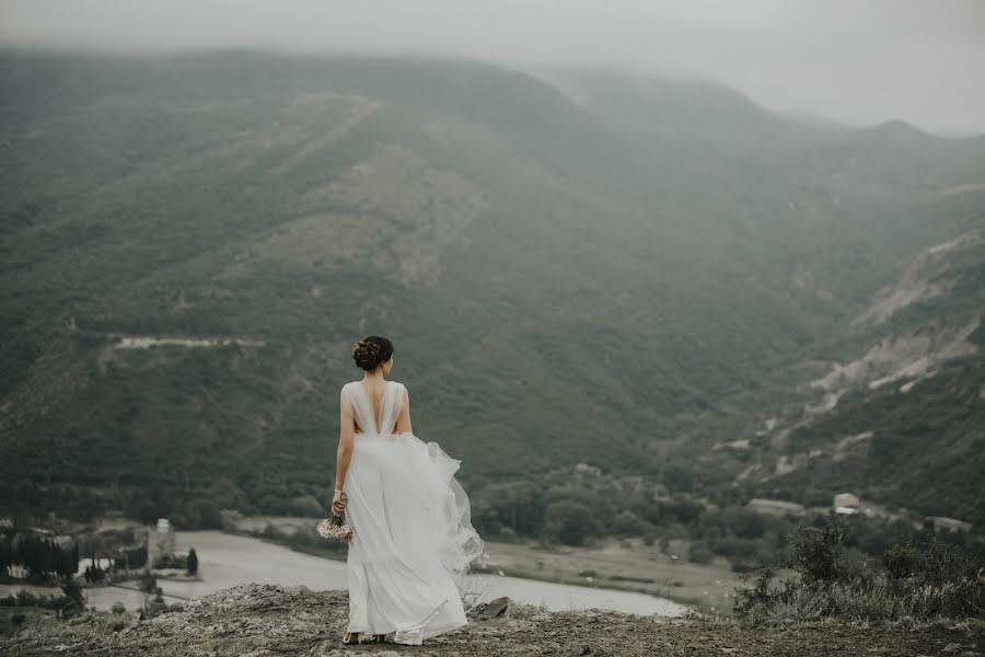 Fotograful de nuntă Giorgi Liluashvili (giolilu). Fotografia din 5 iunie 2018