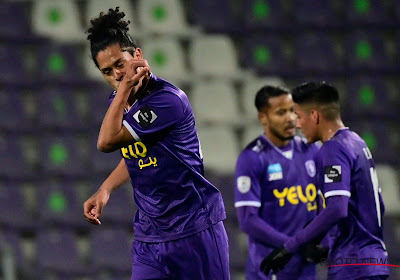 De defensie van Beerschot is de man van de match en Mauricio Lemos is de uitblinker