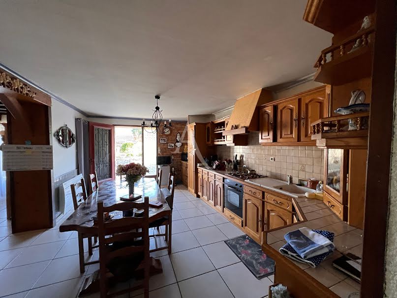 Vente maison 7 pièces 166 m² à Aizenay (85190), 334 400 €