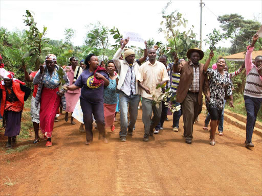 Residents of Kiriko, Buchana, Kanyoni and Gituamba villages in Gatundu North protest demanding halt of Kariminu II dam project2