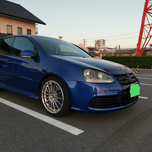 ゴルフ R32