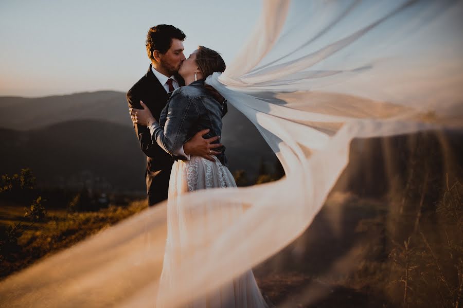 Wedding photographer Mariusz Krzemiński (mariuszkrzemins). Photo of 19 August 2019