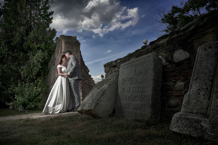 Fotógrafo de casamento Mihai Remy Zet (tudormihai). Foto de 16 de agosto 2020