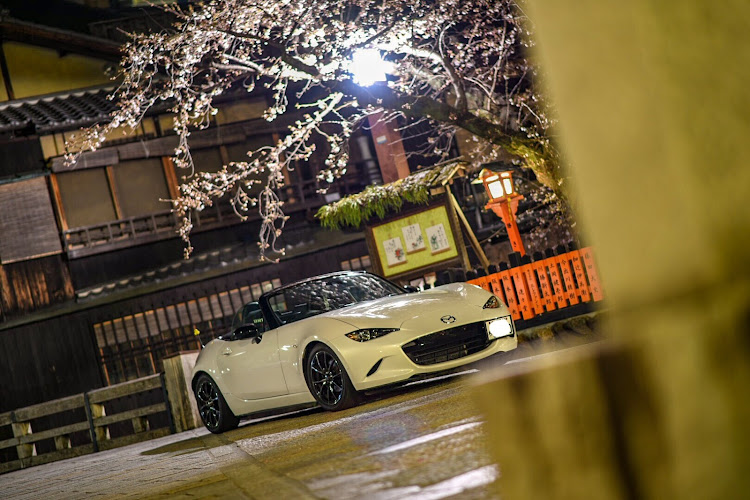 ロードスターのドライブ・お花見・NDロードスター・NAロードスター・祇園白川に関するカスタム事例の投稿画像2枚目