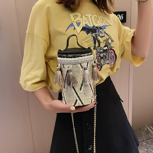 Title 4, Chain Ethnic Style Portable Straw Shoulder Bag ...