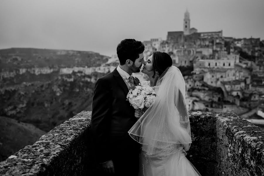 Fotógrafo de casamento Pietro Moliterni (moliterni). Foto de 9 de março 2020