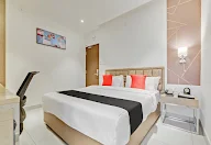 Capital O 36137 Vihaari 24 Business Hotel photo 5