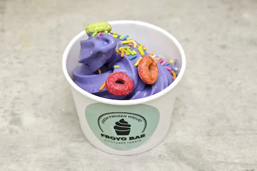 Blueberry Blast Frozen Yogurt With Toppings