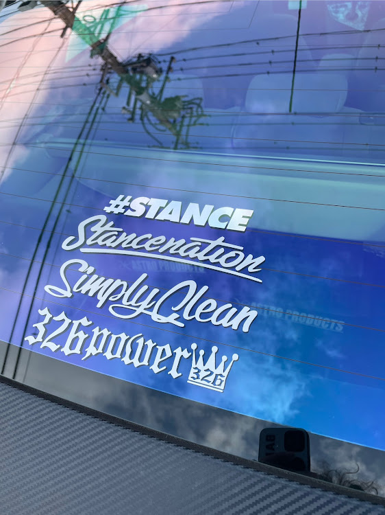 プリウスの生アシ・純ベタ・#usdm#stance・USスタイルに関するカスタム事例の投稿画像3枚目