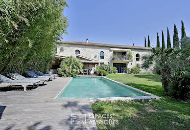 Maison avec piscine et terrasse 7